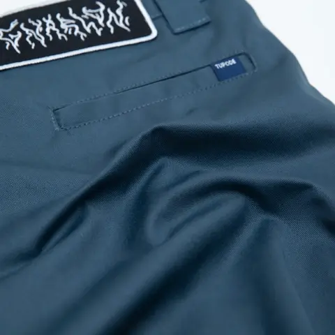 Calça Chino Classic Gnarlon Petróleo