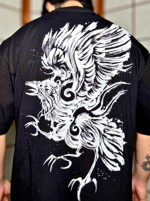 Camiseta Yatagarasu • Inafuko • Preta