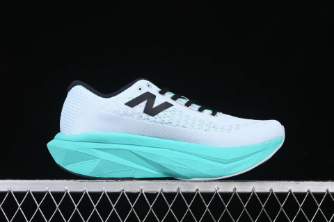 Tênis New Balance FuelCell Rebel V4 Branco, Azul Celeste e Preto Masculino
