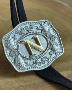 Gravatinha Western Fivela com Inicial - Rodeo Girl Store