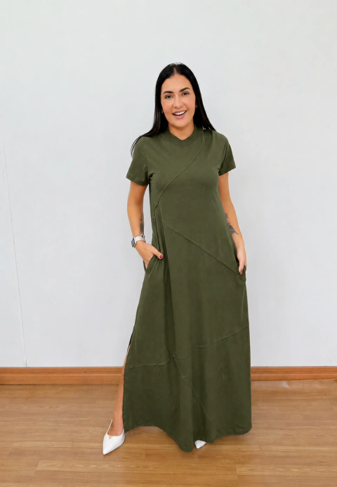 Vestido Longo com recortes