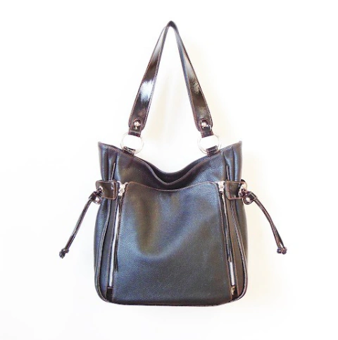 Cartera negra de cuero