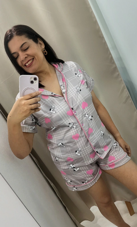 Pijama Americano Curto - Estampa do Snoopy Xadrez Cinza
