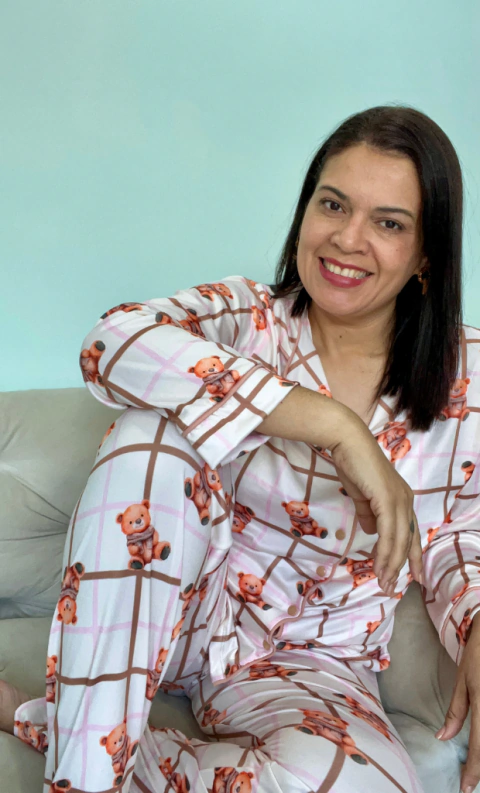 Pijama Longo Americano Estampa Ursinho Bege com Xadrez Marrom com Rosa