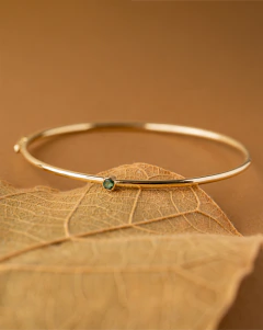 Bracelete Aro com Esmeralda
