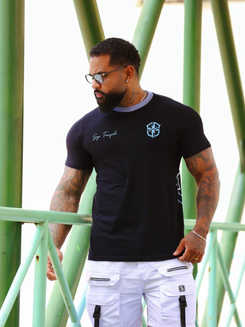 Camisa Long Line Estampada Brasil - Preta - comprar online