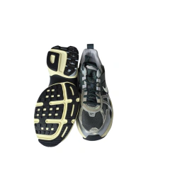 Tenis Nike V2K Run "Dark Green / Metallic Silver Talla 11MX - MBRK Outlet Store