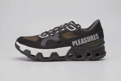 PLEASURES x The Loop x On Running Cloudmonster Hyper TL Espresso - comprar online