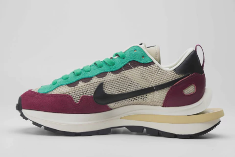Sacai x Nike VaporWaffle String Black Red - comprar online