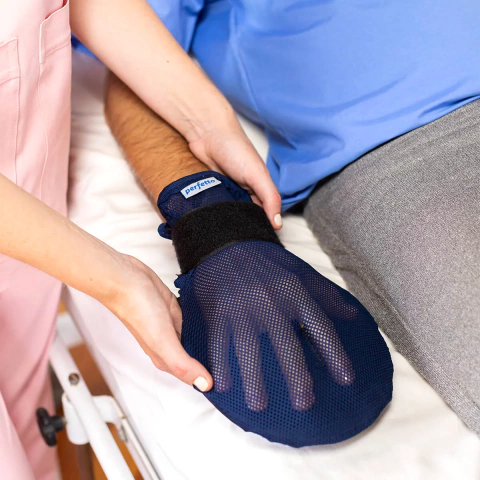 Par de Luvas Para Contenção e Proteção das Mãos Acamados - Mobilittà Perfetto