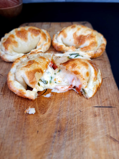 EMPANADAS DE MASA CASERA en internet