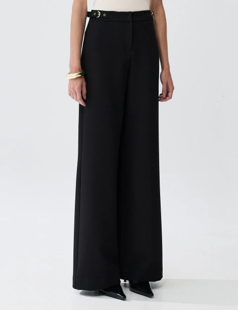 Calça Fivelas Laterais Monte Carlo Preto
