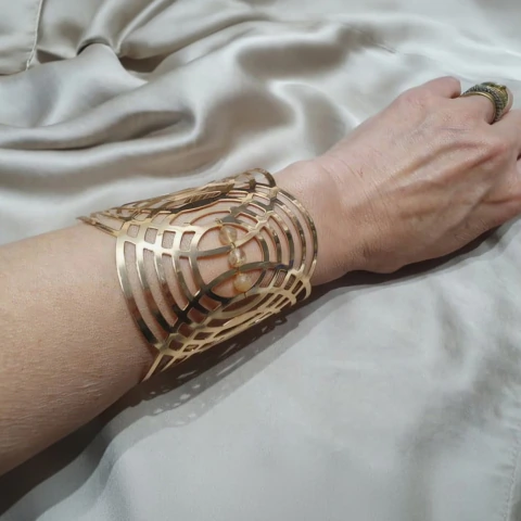 Bracelete Banhado a Ouro 18k Vazado com Pedras Naturais Citrino - comprar online