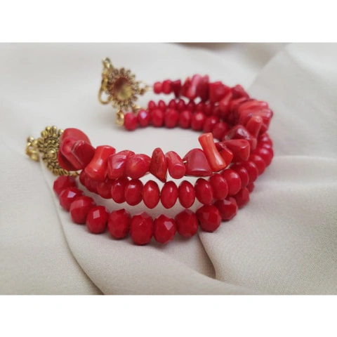 Pulseira de Coral e Cristal Vermelho