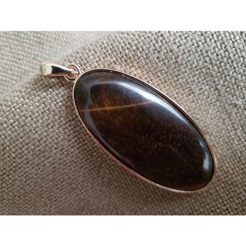 Pingente Dourado com Pedra Natural Olho de Tigre