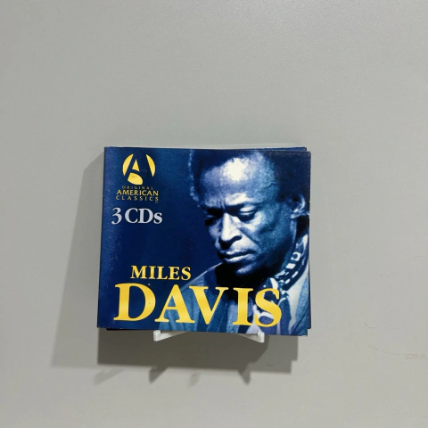CD Triplo - Miles Davis - American Classics (2005) - Canadá