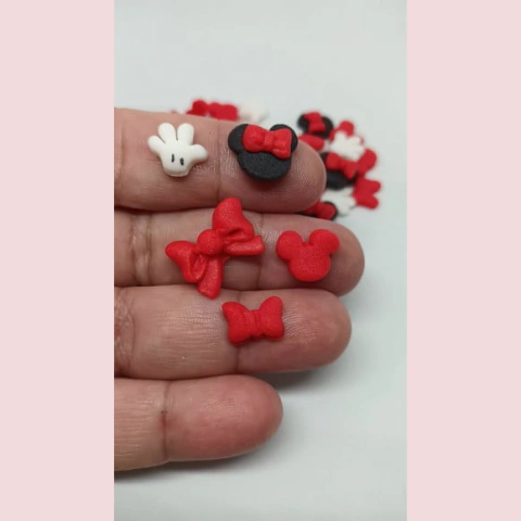 40 Mini Confeitos para Doces Minnie Vermelha