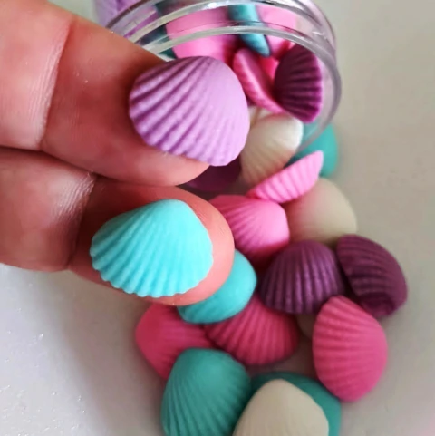 40 Mini Confeitos de açúcar Conchas Sereia Fundo do Mar