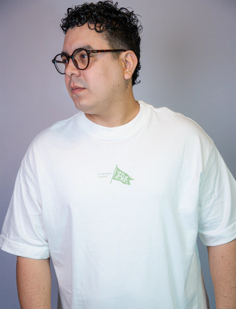 T-shirt "Toda Vida Carrega uma Confissão"