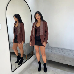 Blazer de Alfaiataria Alongado com Lapela Texturizada Marrom