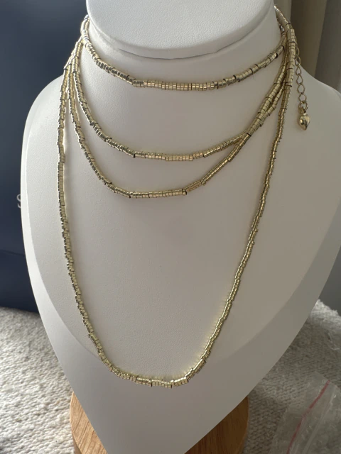 Collares