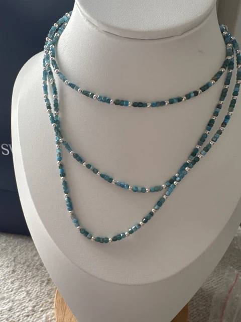 Collares