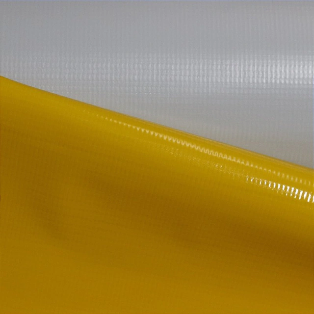 Rolo de lona na cor amarelo fundo gelo