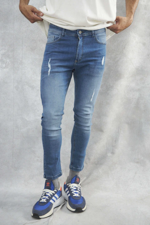 6677 - JEAN AZUL MOLDERIA SLIM CON ROTURTAS SUAVES - comprar online