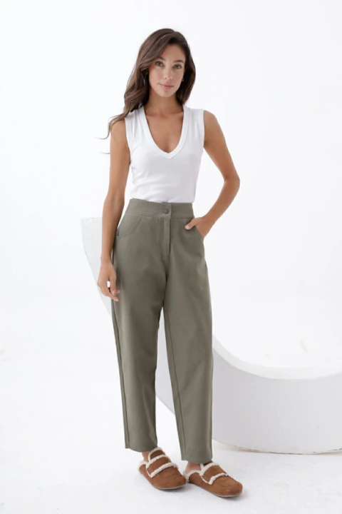 MOM CORDEROY VERDE | GABARDINA (SIMIL CORDEROY - RÍGIDO FLEX DEL S AL L