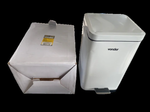 Outlet Lixeira Retangular Pequenos Amassados 12L Branca Vonder