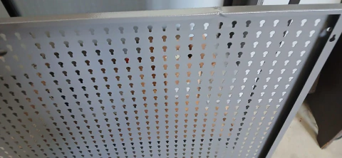 Outlet Painel para Ferramentas Em Aço 94x97cm Pequenas avarias