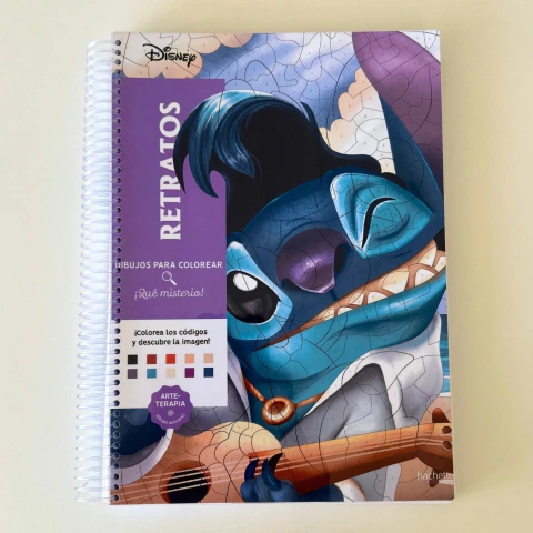 Libro RETRATOS DISNEY 100 Dibujos - Colorea y Descubre el misterio
