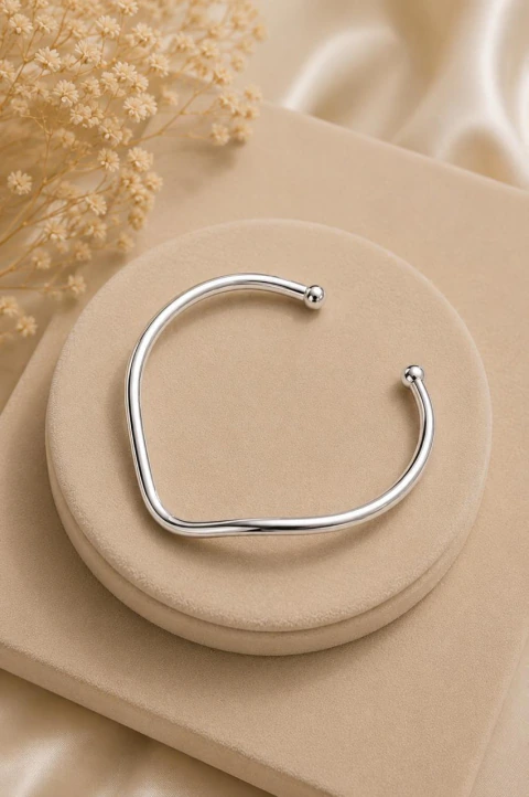Bracelete Minimalista Banhado a Ouro/Prata – Design Wave