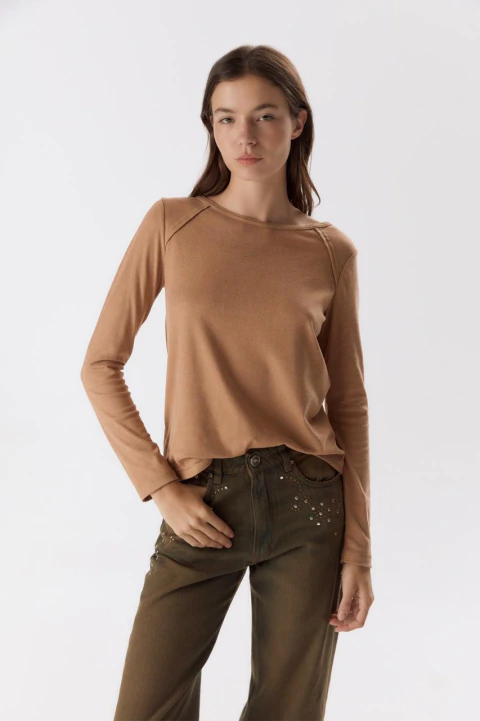 REMERA CASSIA CAMEL