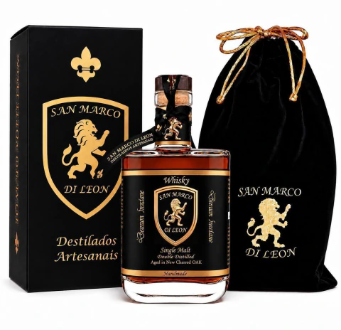 Single Malt Whisky San Marco Di Leon Artesanal-Envelhecido 3 anos-Carvalho Tosta Média-Dupla Destilação-Notas mel, amêndoas e nozes - 700ml 40%vol
