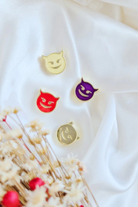 Emojis em Metal para Personalização
