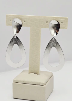 Brinco Pendulo Oval Text. G - comprar online