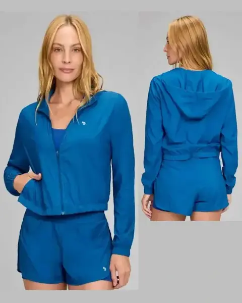 JAQUETA CROPPED ETERNA CORTA VENTO AZUL CLASSICO - comprar online
