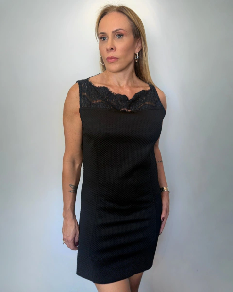 Vestido Preto Feminino com Renda Thelure