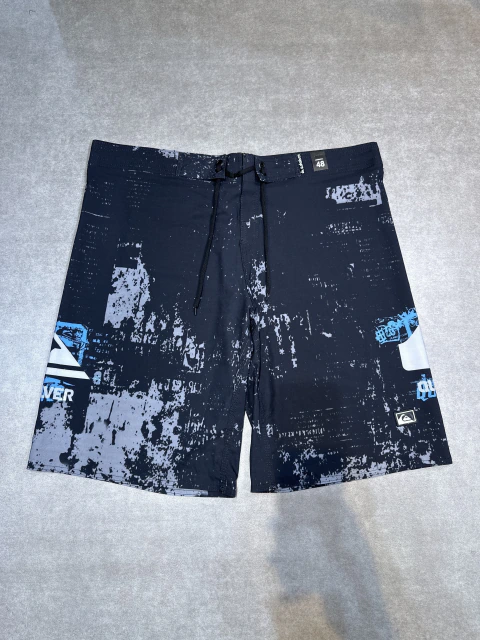 Bermuda Tactel Surf Quiksilver - Preta Nome Branco e Detalhes Azul Bb