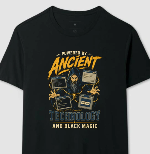 Camiseta Powered by Ancient Technology and Black Magic