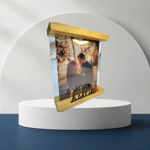 Porta-retrato com base em madeira