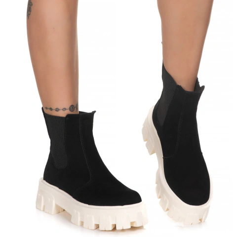 Bota Tratorada Meggie Chelsea Estilo Veggie Acamurçado Preto - comprar online