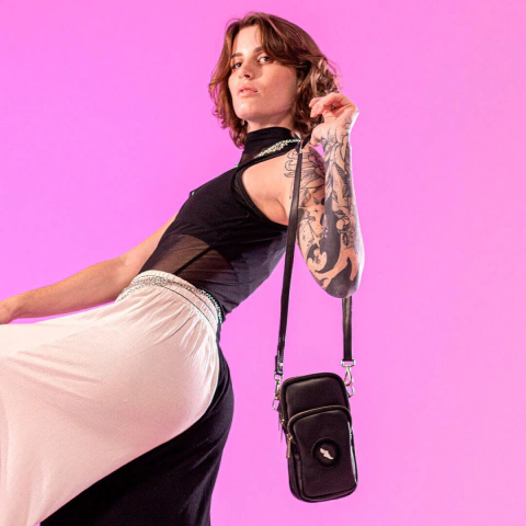 Shoulder Bag Vegan Beggie Preta - comprar online