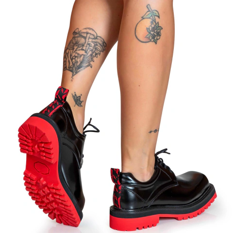 Imagem do Sapato Estilo Veggie Argüero Verniz Preto Vermelho