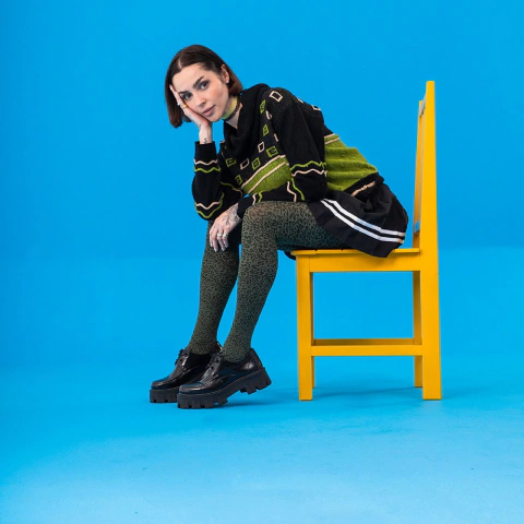 Sapato Oxford Tratorado Estilo Veggie Brenna Verniz Preto - loja online