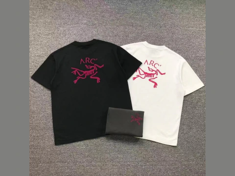 Remera Manga Corta Arcteryx - Archaeopteryx logo rosa