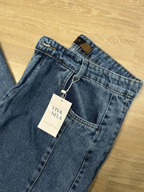 Calça Mom