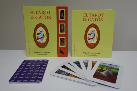 El tarot de los gatos