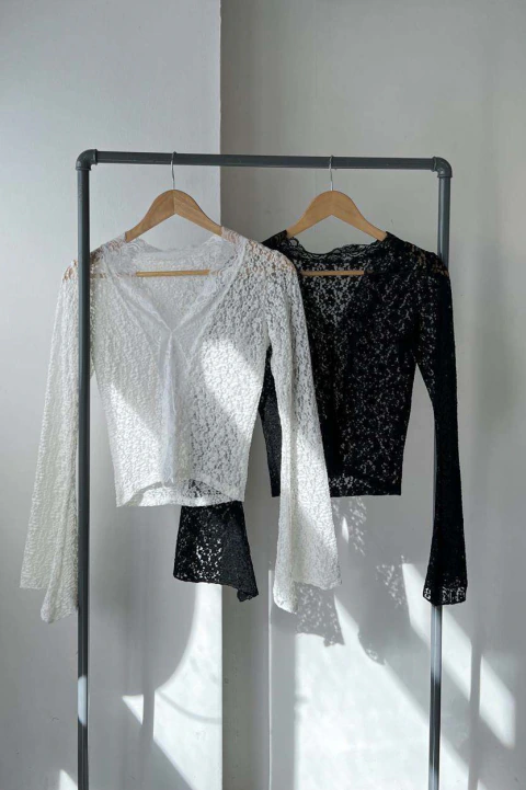 TOP ENCAJE C/PUNTILLA ESCOTE ML (00005535)